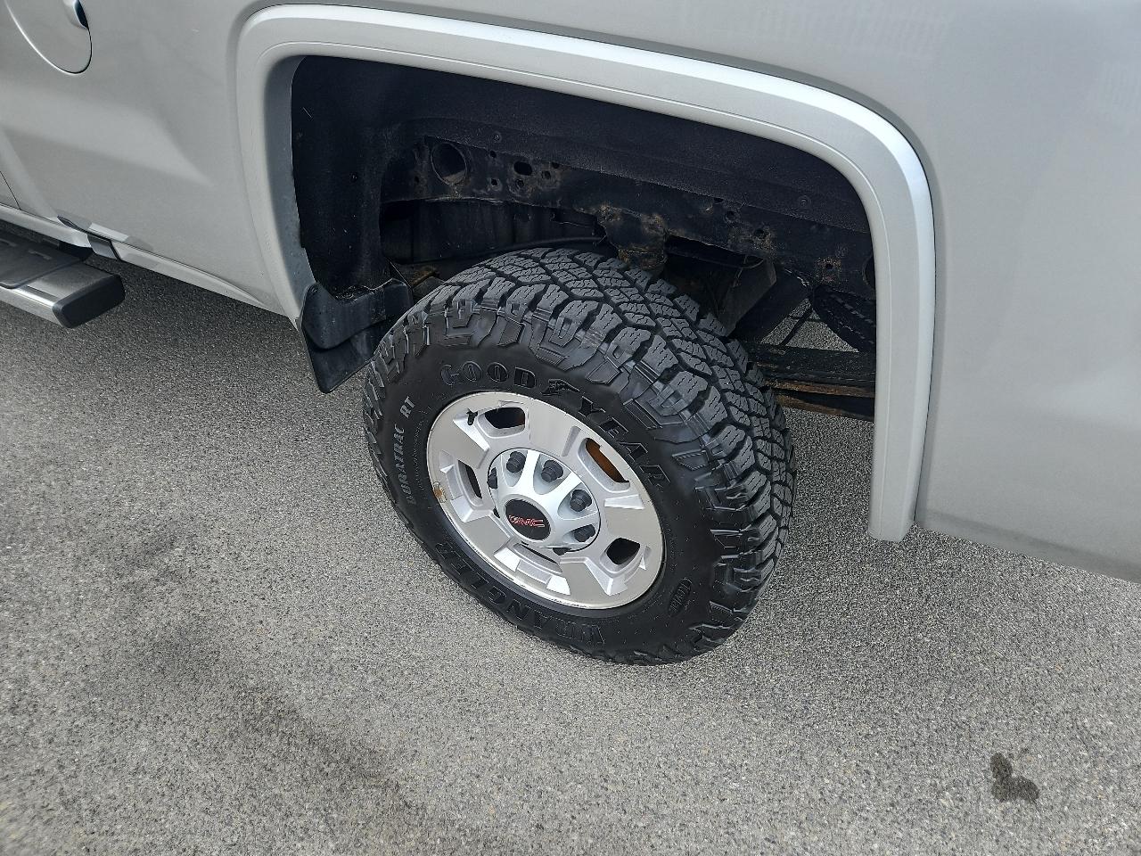 GMC Sierra 2500HD 4WD Double Cab 144.2" SLE 2019