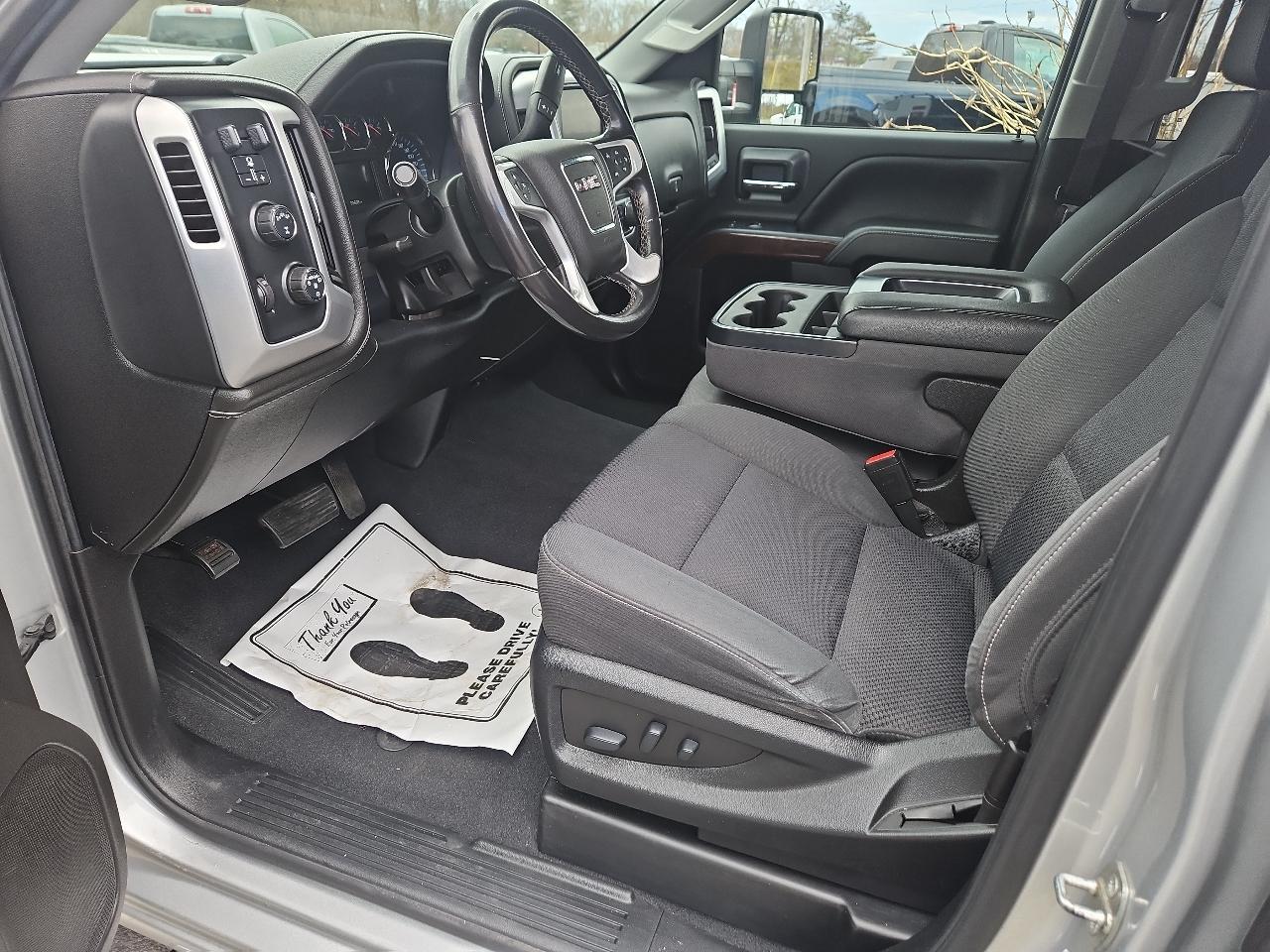 GMC Sierra 2500HD 4WD Double Cab 144.2" SLE 2019