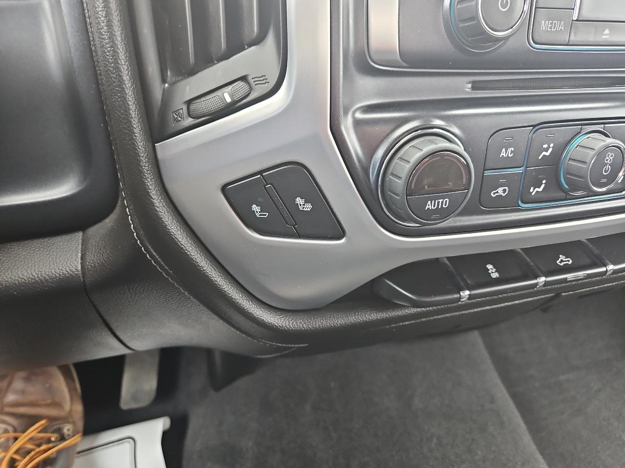 GMC Sierra 2500HD 4WD Double Cab 144.2" SLE 2019