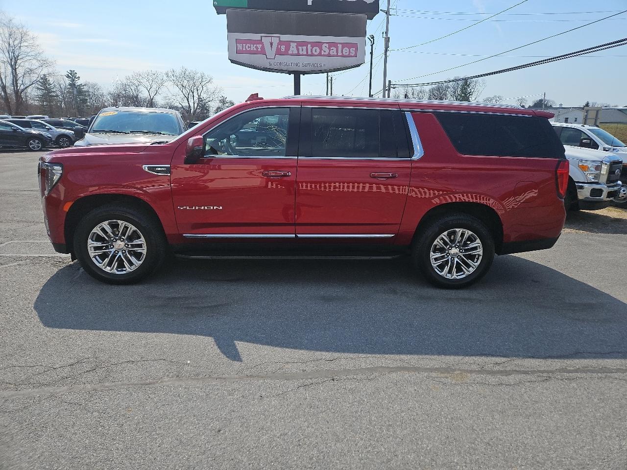 GMC Yukon XL 4WD 4dr SLT 2021