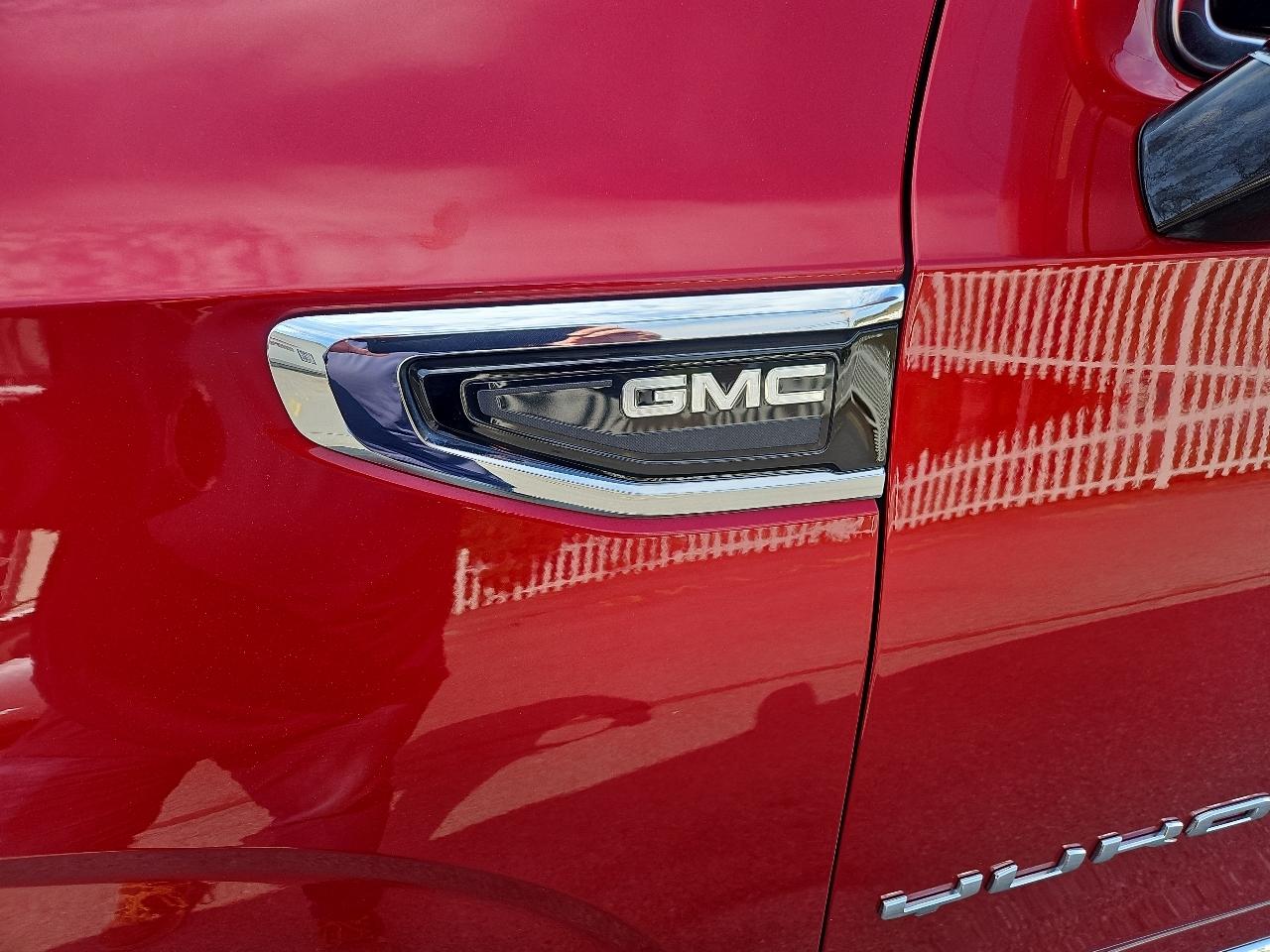 GMC Yukon XL 4WD 4dr SLT 2021