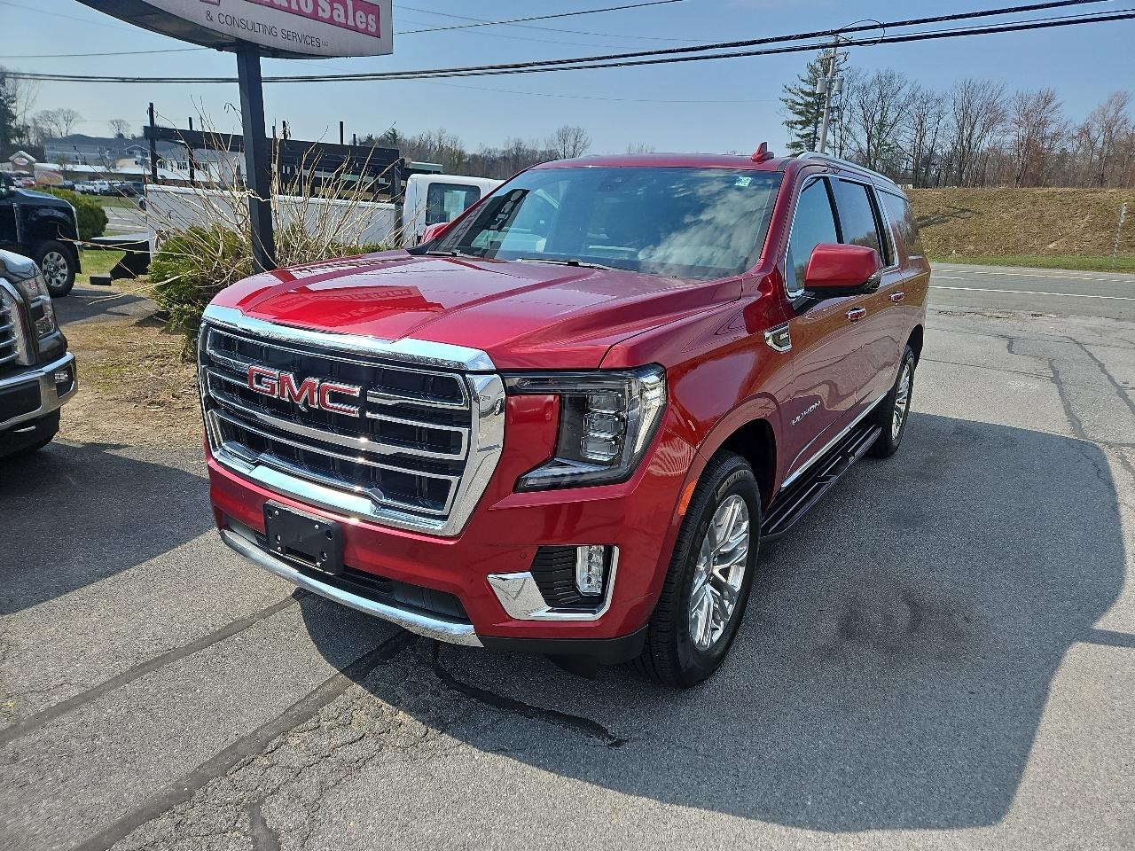 GMC Yukon XL 4WD 4dr SLT 2021