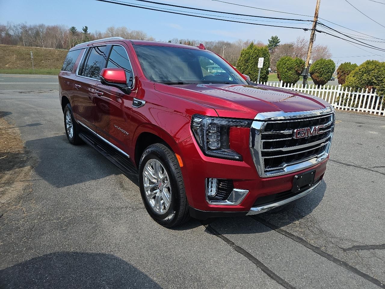 GMC Yukon XL 4WD 4dr SLT 2021