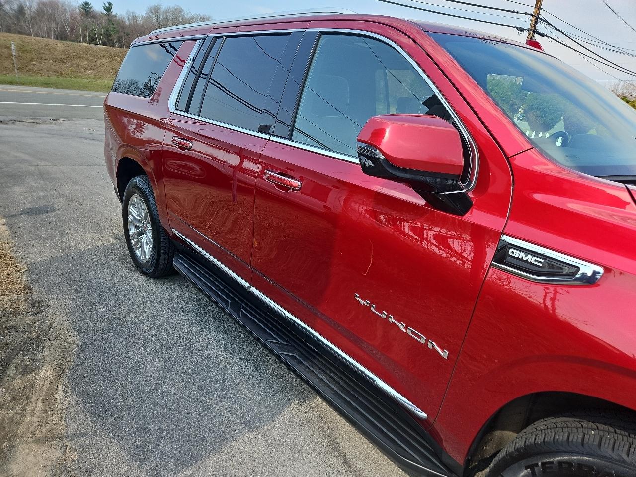 GMC Yukon XL 4WD 4dr SLT 2021