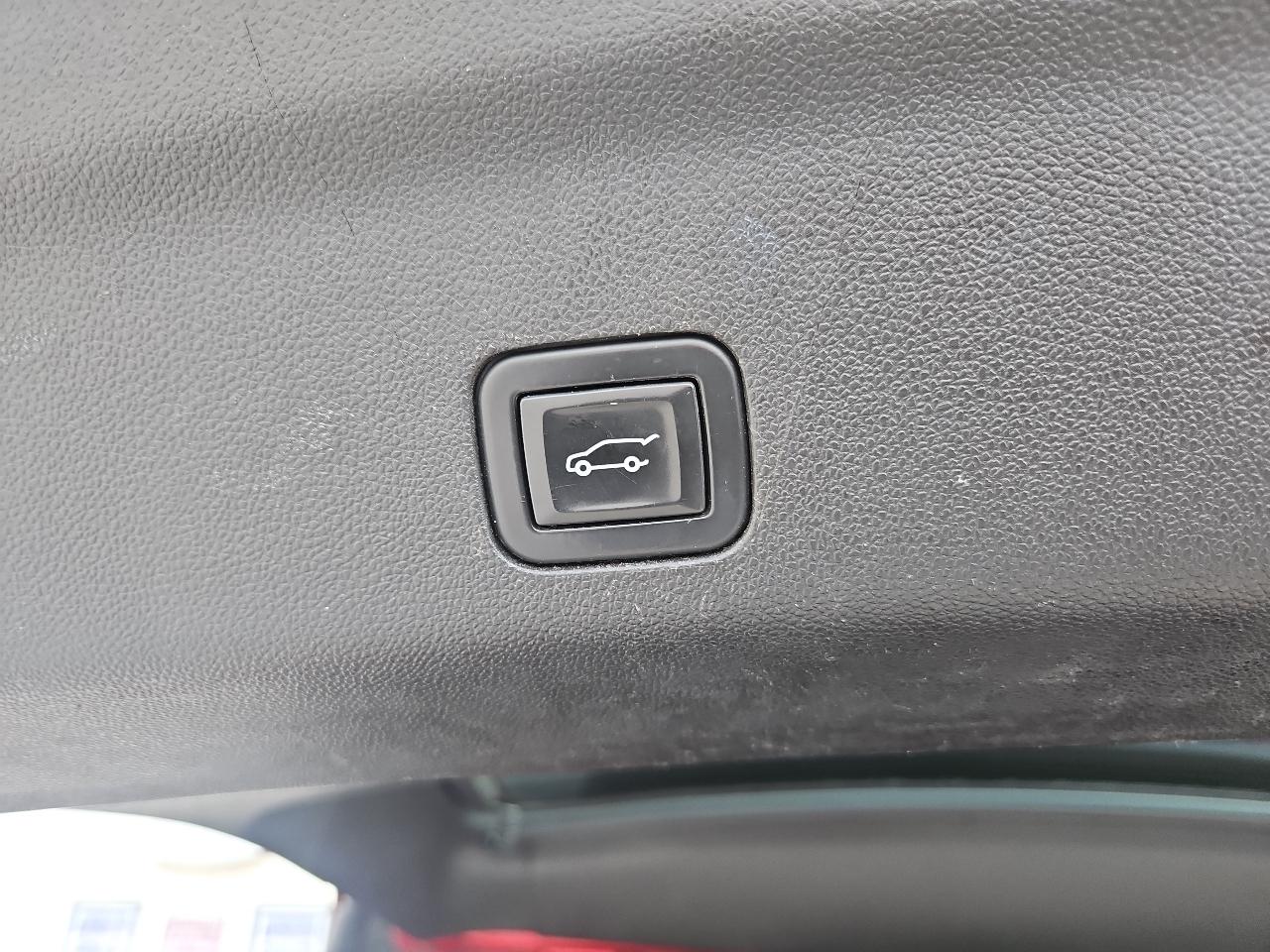 GMC Yukon XL 4WD 4dr SLT 2021