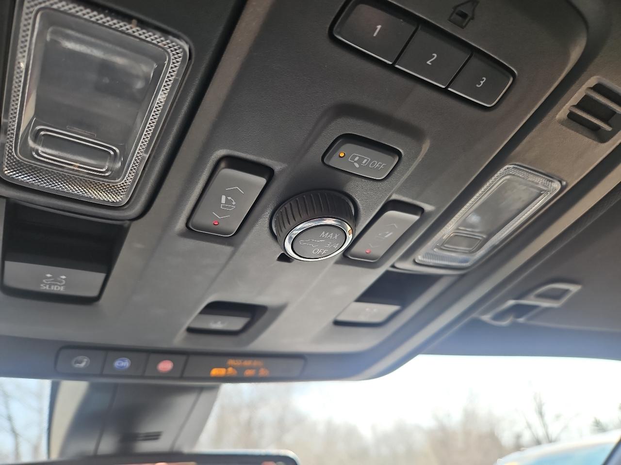 GMC Yukon XL 4WD 4dr SLT 2021