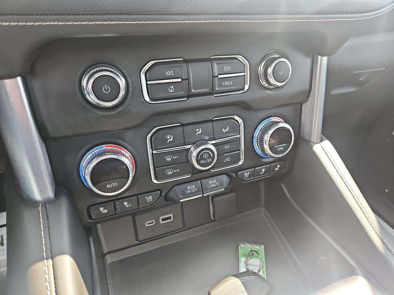 GMC Yukon XL 4WD 4dr SLT 2021