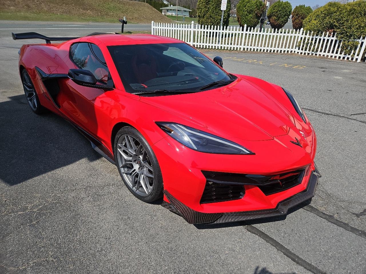 Chevrolet Corvette 2dr Z06 Cpe w/3LZ 2023