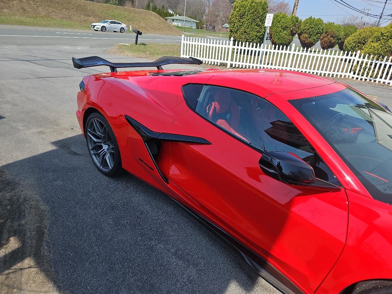 Chevrolet Corvette 2dr Z06 Cpe w/3LZ 2023