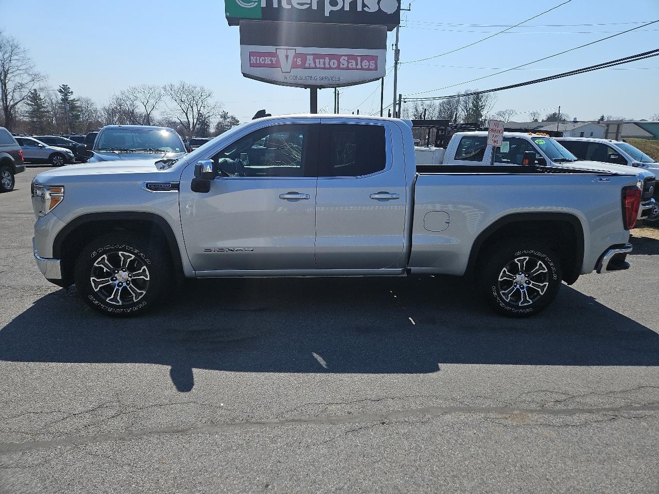 GMC Sierra 1500 Limited 4WD Double Cab 147" SLE 2022