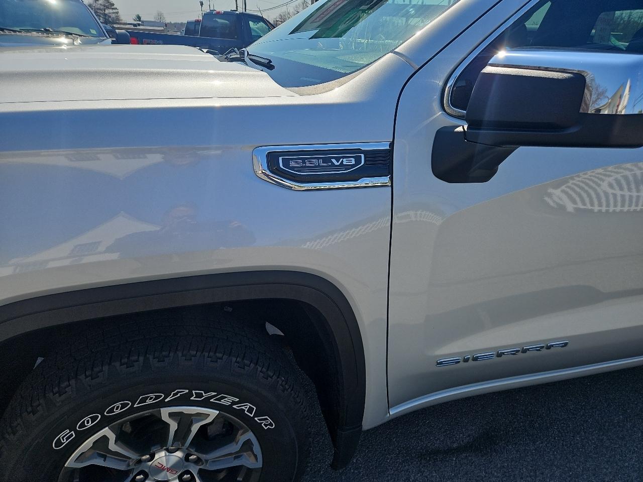 GMC Sierra 1500 Limited 4WD Double Cab 147" SLE 2022