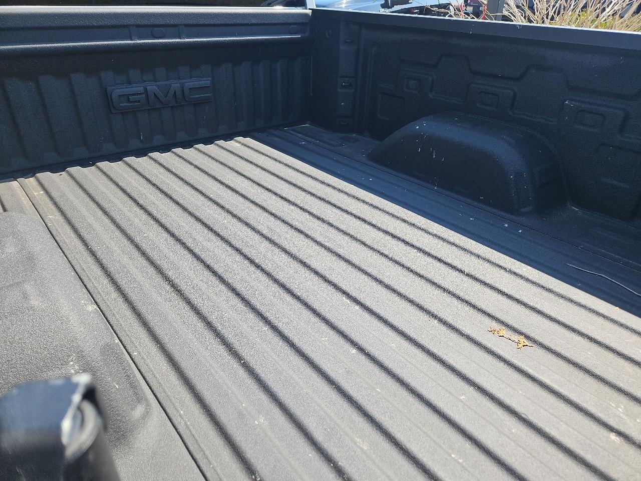 GMC Sierra 1500 Limited 4WD Double Cab 147" SLE 2022