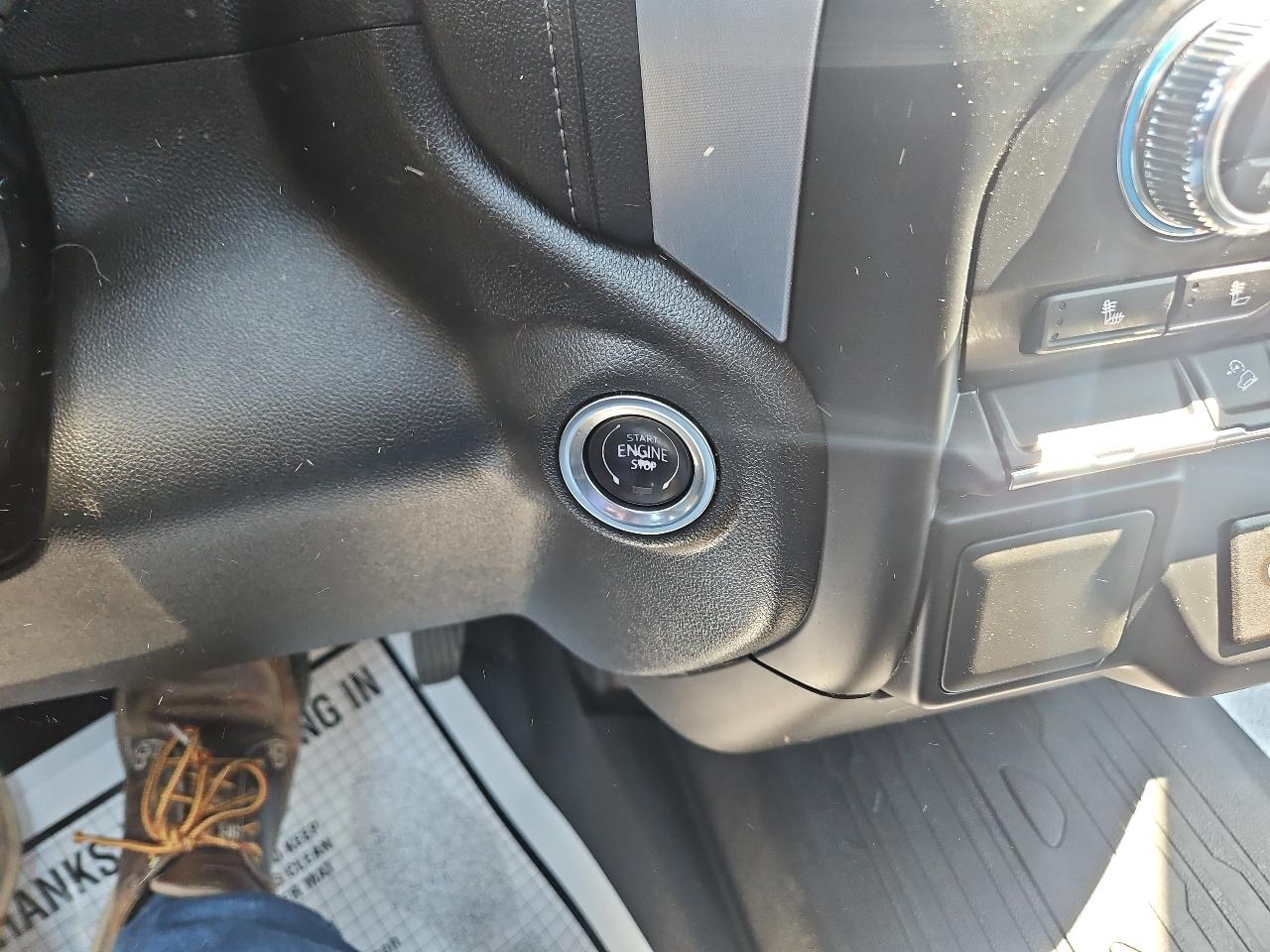 GMC Sierra 1500 Limited 4WD Double Cab 147" SLE 2022