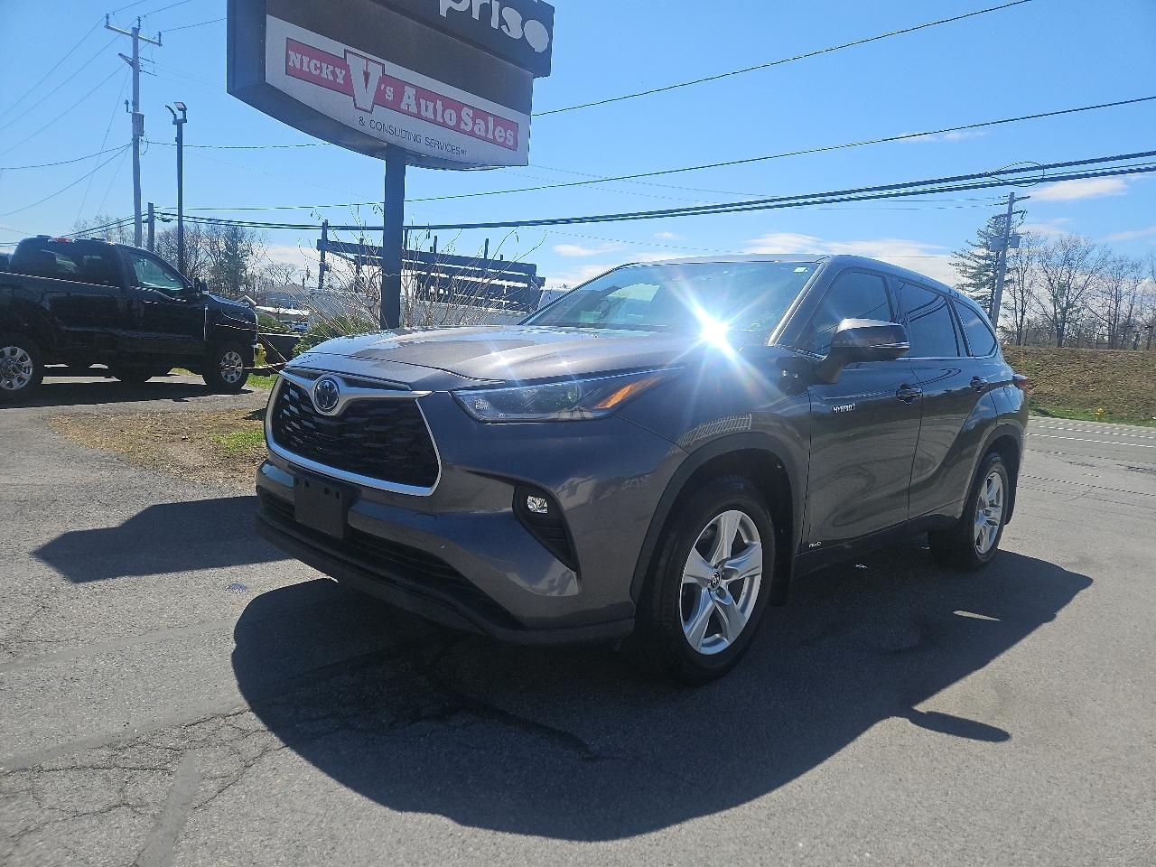 Toyota Highlander Hybrid LE AWD (Natl) 2021