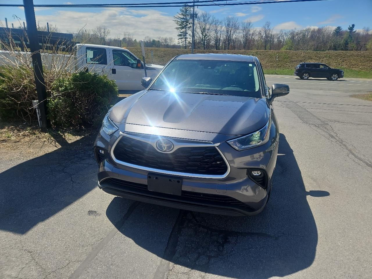 Toyota Highlander Hybrid LE AWD (Natl) 2021