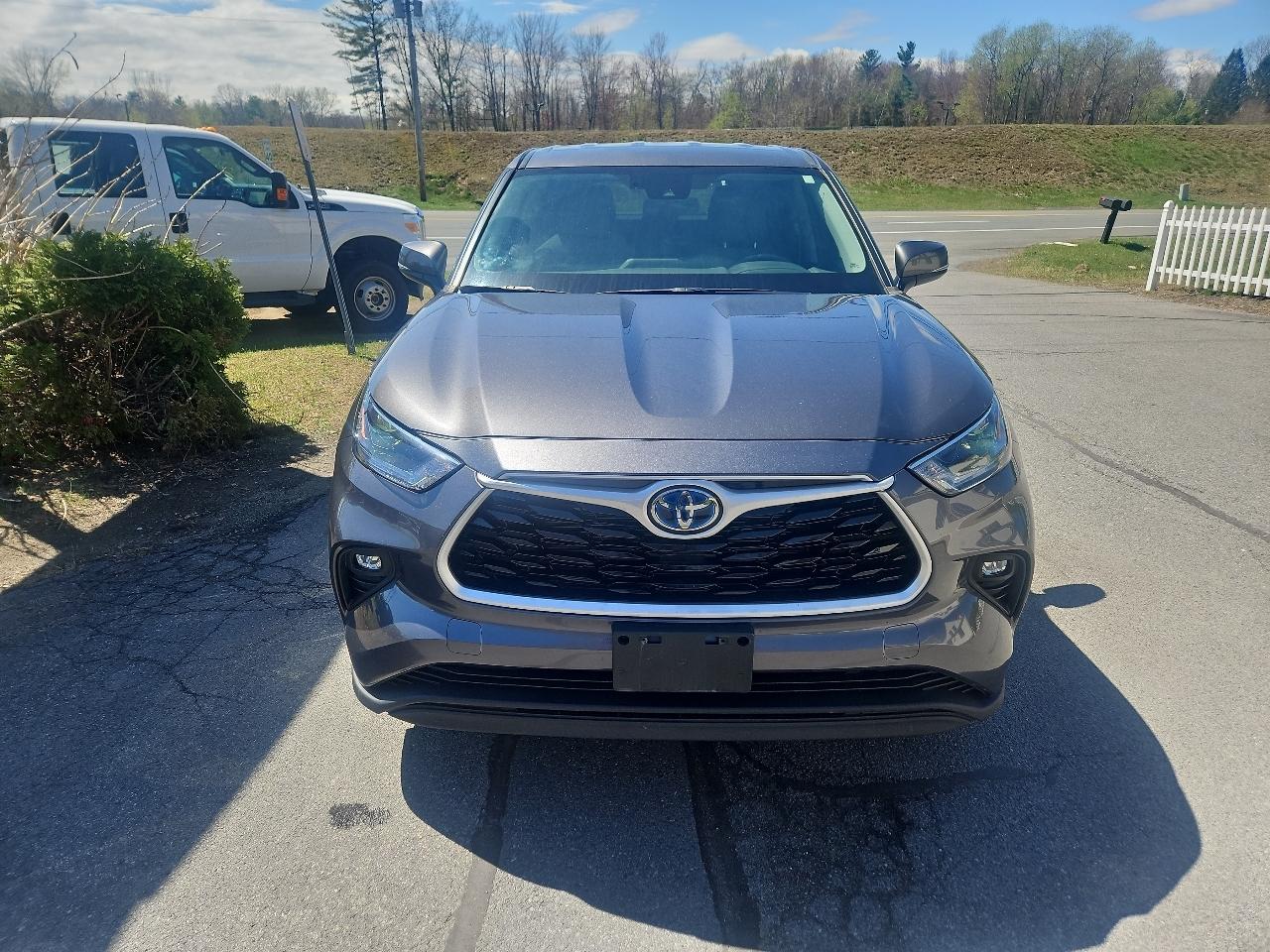 Toyota Highlander Hybrid LE AWD (Natl) 2021