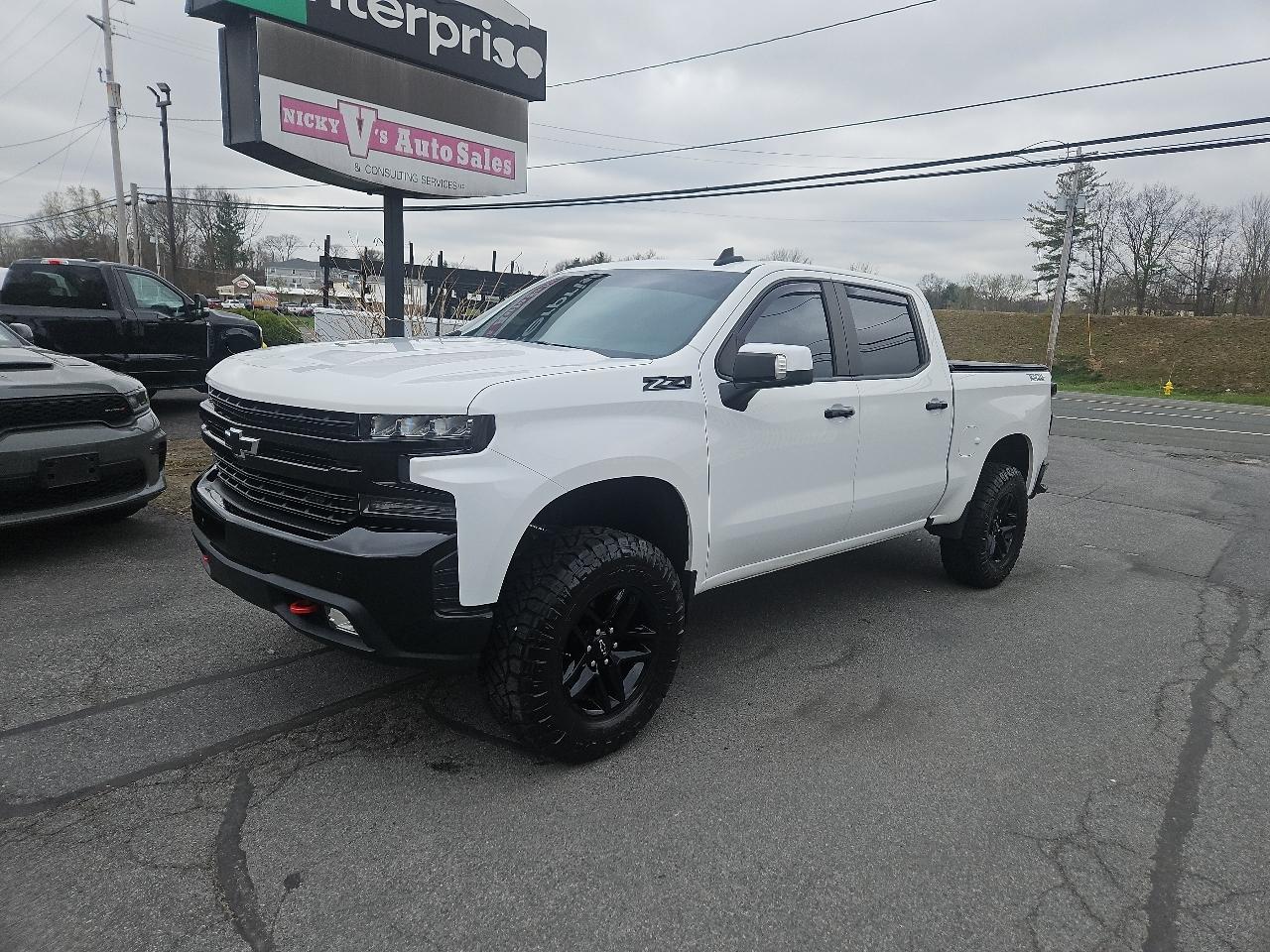 Chevrolet Silverado 1500 4WD Crew Cab 147" LT Trail Boss 2021