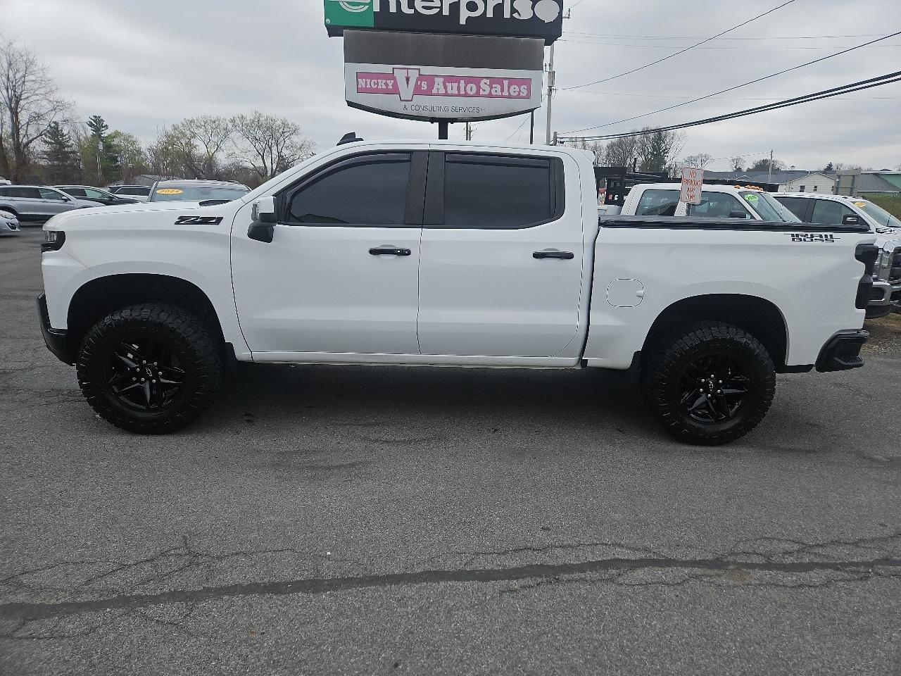 Chevrolet Silverado 1500 4WD Crew Cab 147" LT Trail Boss 2021