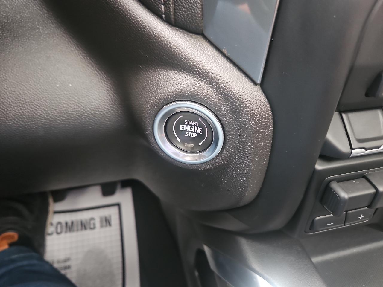 Chevrolet Silverado 1500 4WD Crew Cab 147" LT Trail Boss 2021