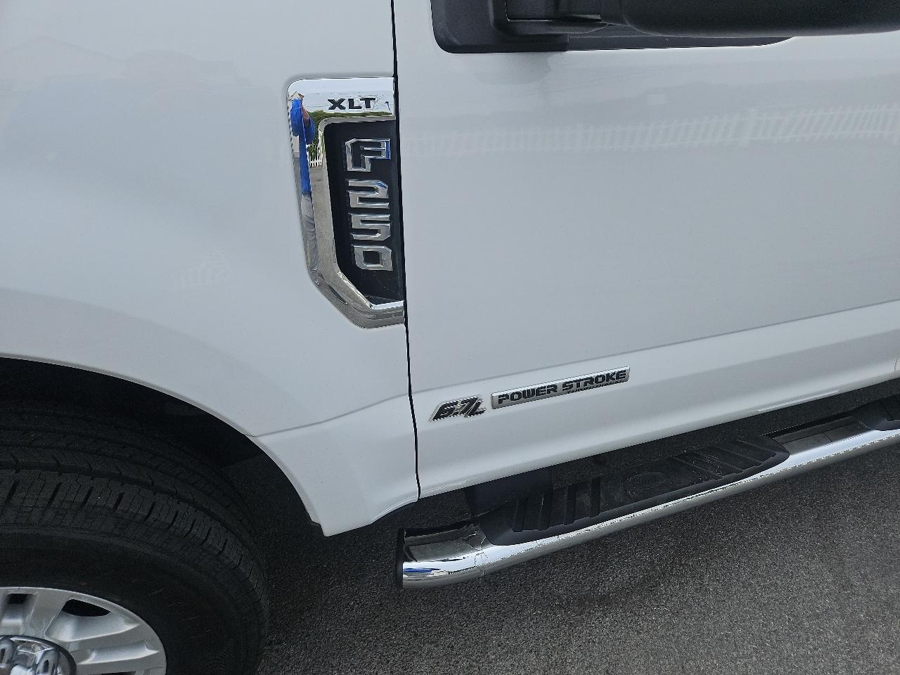 Ford Super Duty F-250 SRW XLT 4WD Crew Cab 6.75' Box 2019