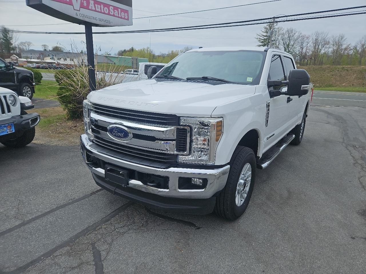 Ford Super Duty F-250 SRW XLT 4WD Crew Cab 6.75' Box 2019