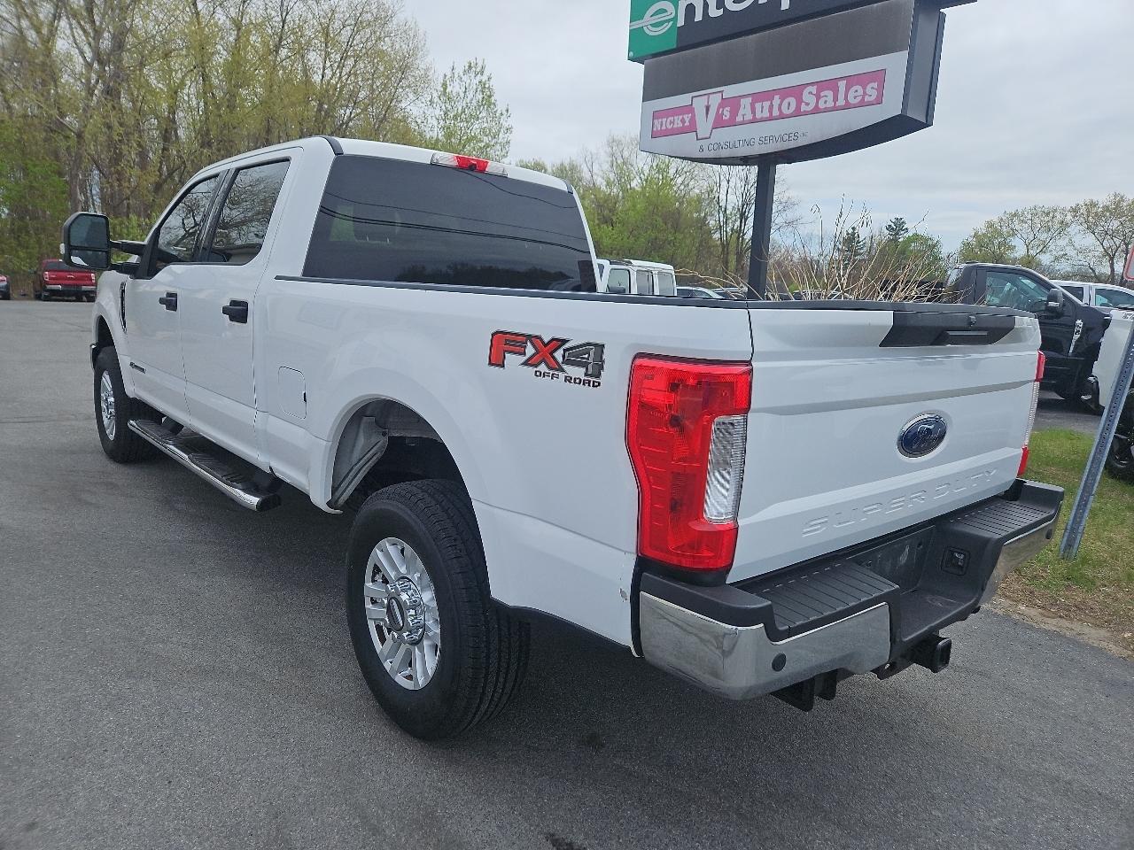 Ford Super Duty F-250 SRW XLT 4WD Crew Cab 6.75' Box 2019