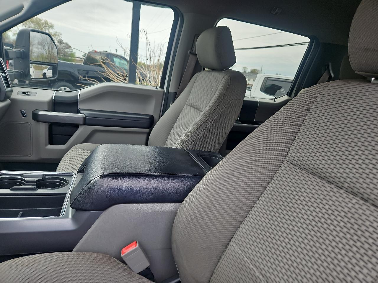 Ford Super Duty F-250 SRW XLT 4WD Crew Cab 6.75' Box 2019