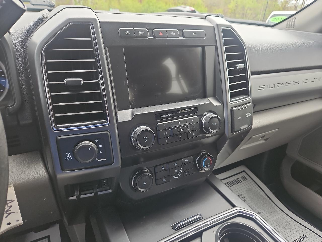 Ford Super Duty F-250 SRW XLT 4WD Crew Cab 6.75' Box 2019