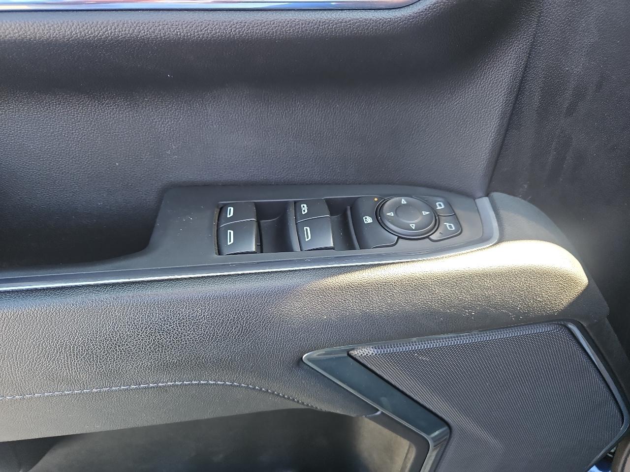 GMC Sierra 1500 4WD Crew Cab 157" SLE 2023