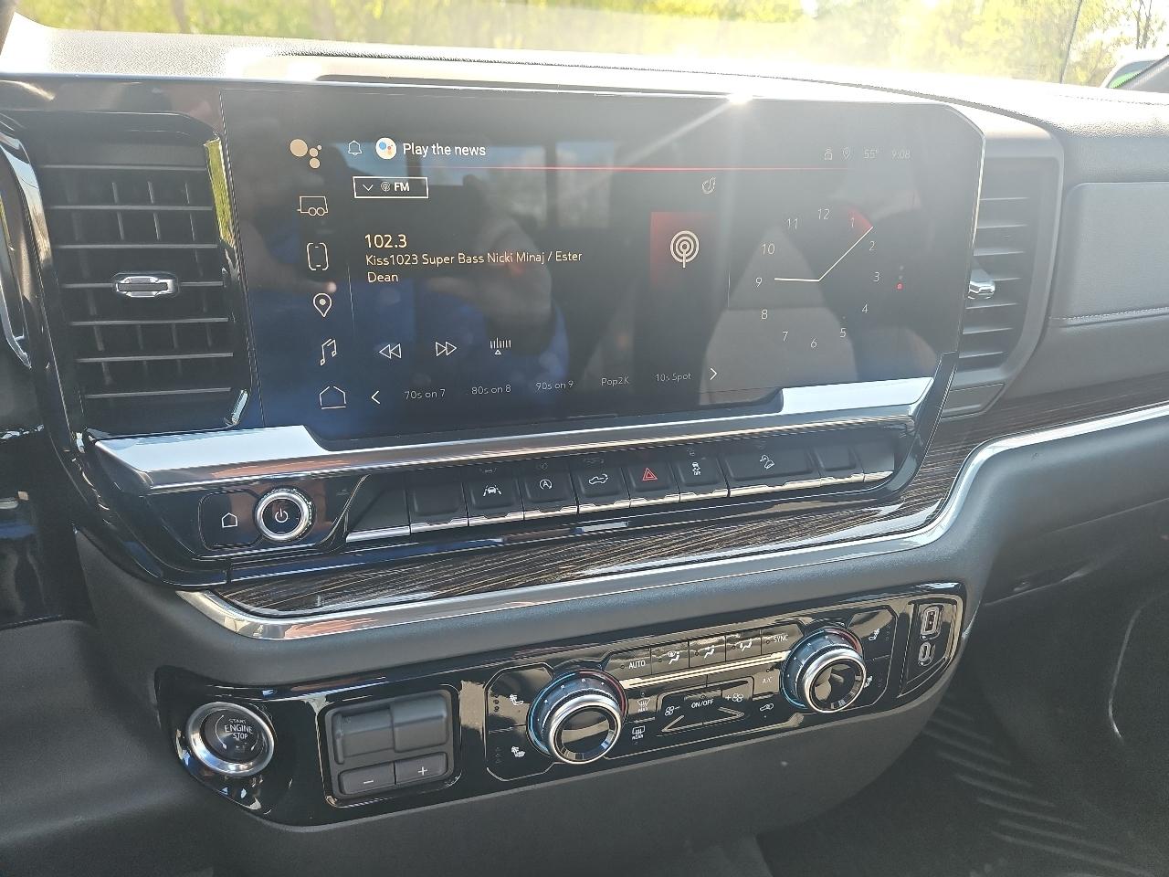 GMC Sierra 1500 4WD Crew Cab 157" SLE 2023