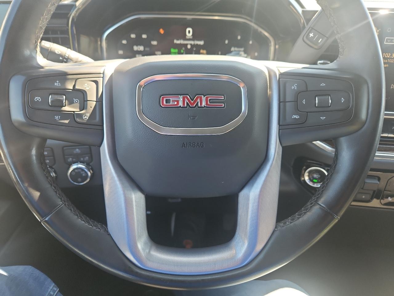 GMC Sierra 1500 4WD Crew Cab 157" SLE 2023