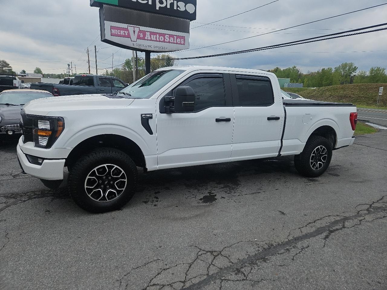 Ford F-150 XL 4WD SuperCrew 6.5' Box 2023
