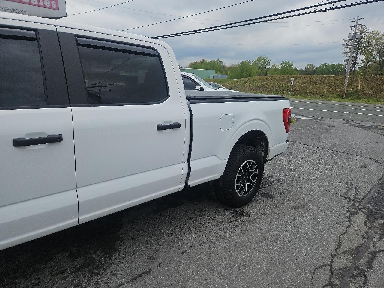 Ford F-150 XL 4WD SuperCrew 6.5' Box 2023
