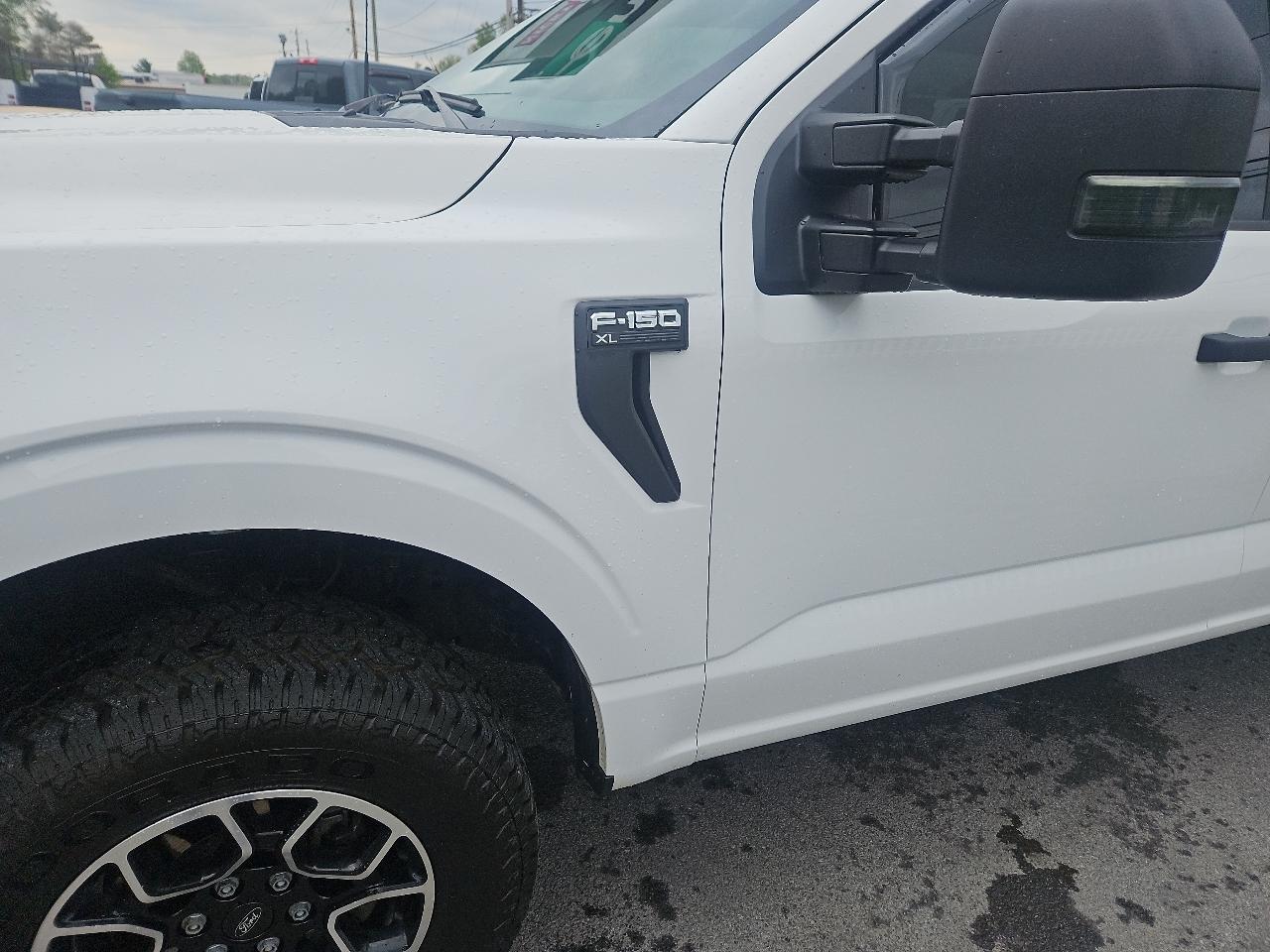 Ford F-150 XL 4WD SuperCrew 6.5' Box 2023