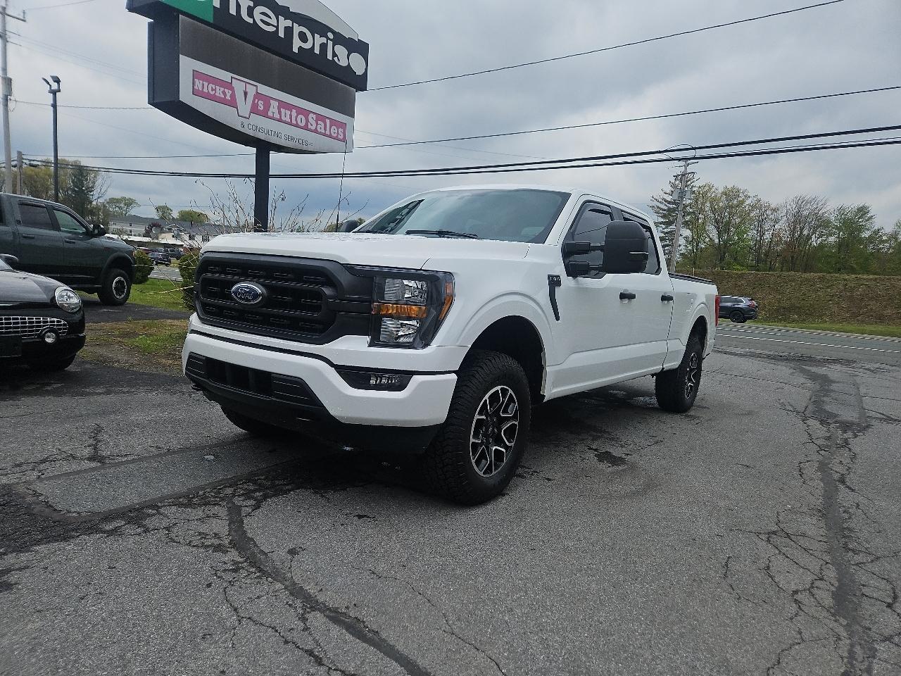 Ford F-150 XL 4WD SuperCrew 6.5' Box 2023