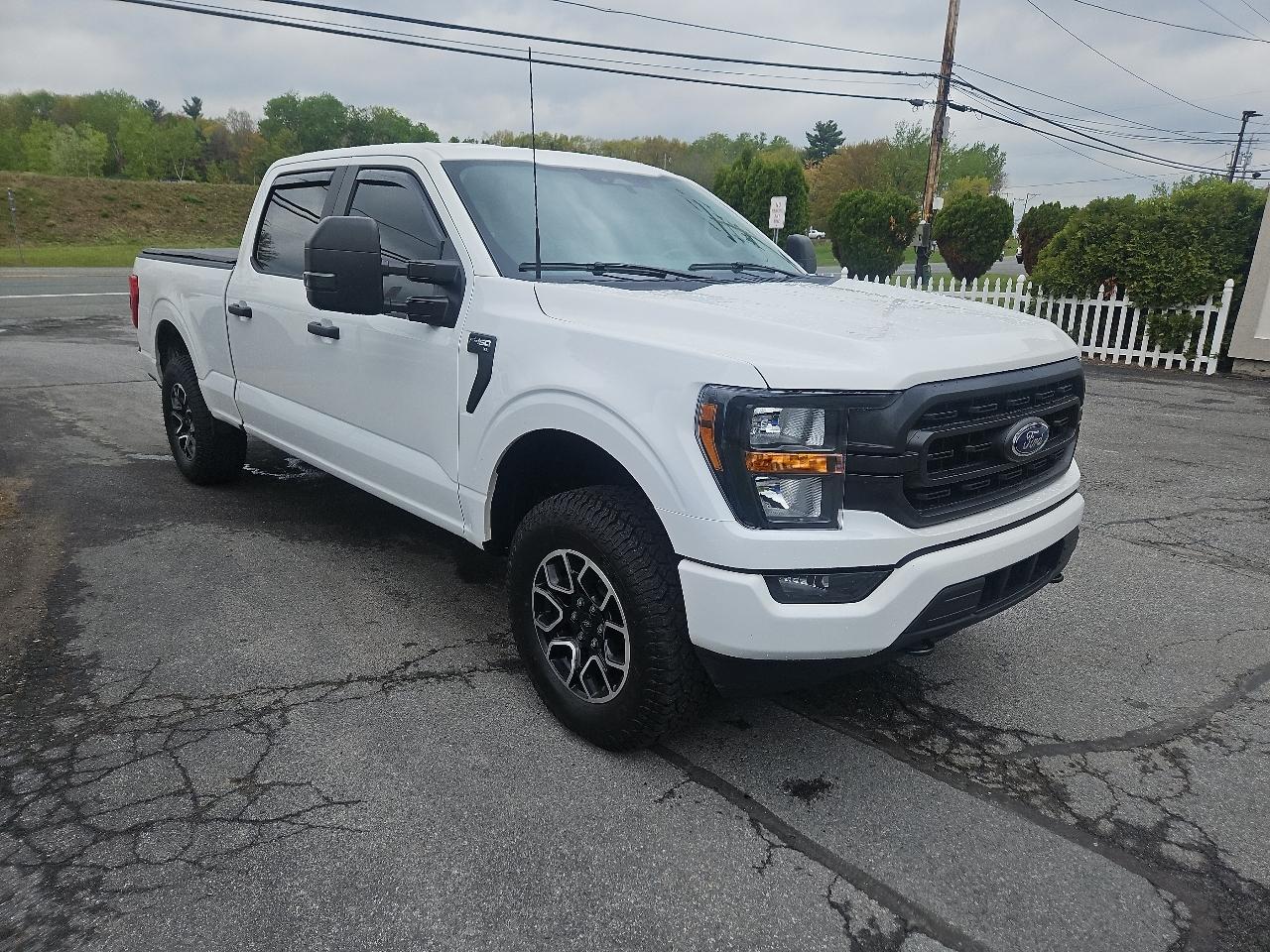 Ford F-150 XL 4WD SuperCrew 6.5' Box 2023
