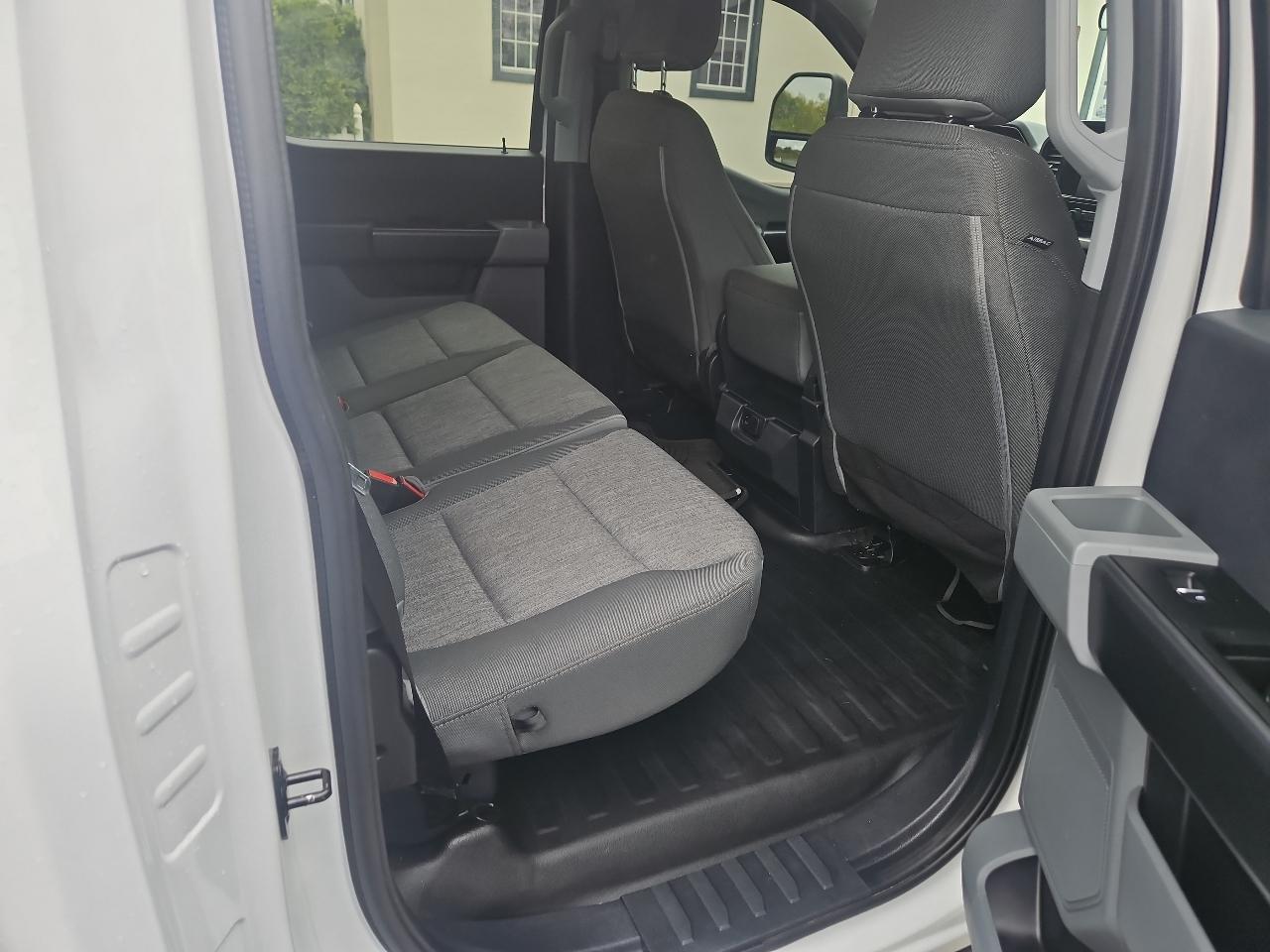 Ford F-150 XL 4WD SuperCrew 6.5' Box 2023