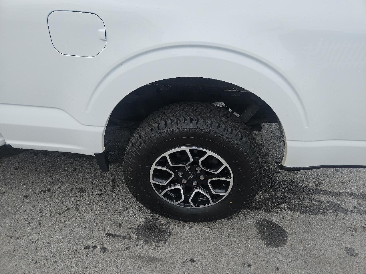 Ford F-150 XL 4WD SuperCrew 6.5' Box 2023