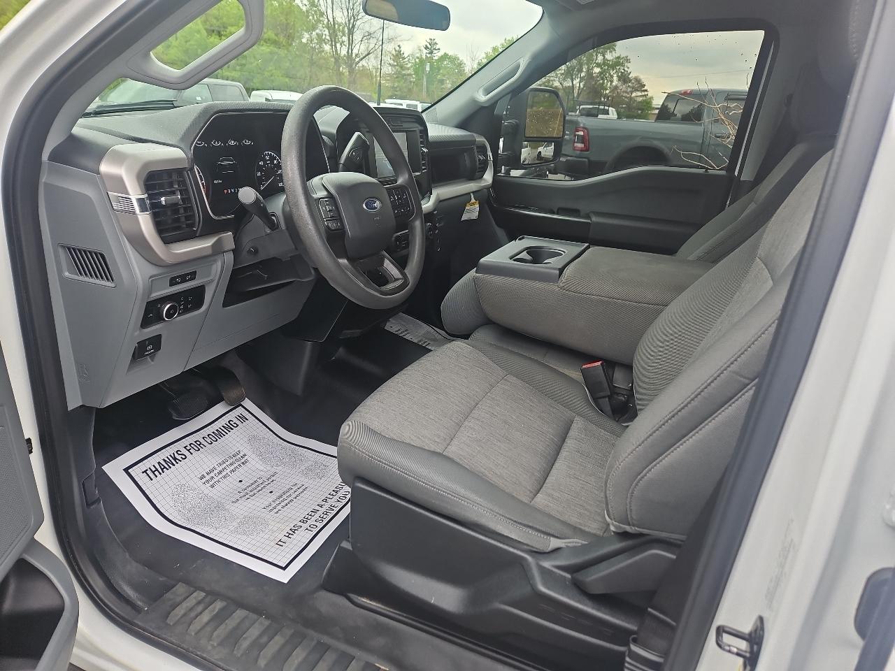 Ford F-150 XL 4WD SuperCrew 6.5' Box 2023