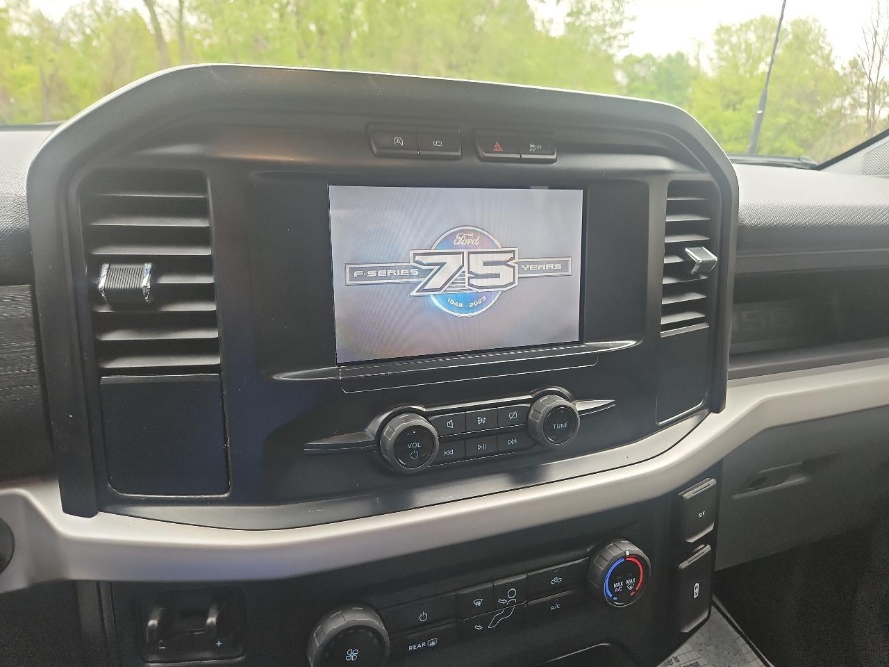 Ford F-150 XL 4WD SuperCrew 6.5' Box 2023