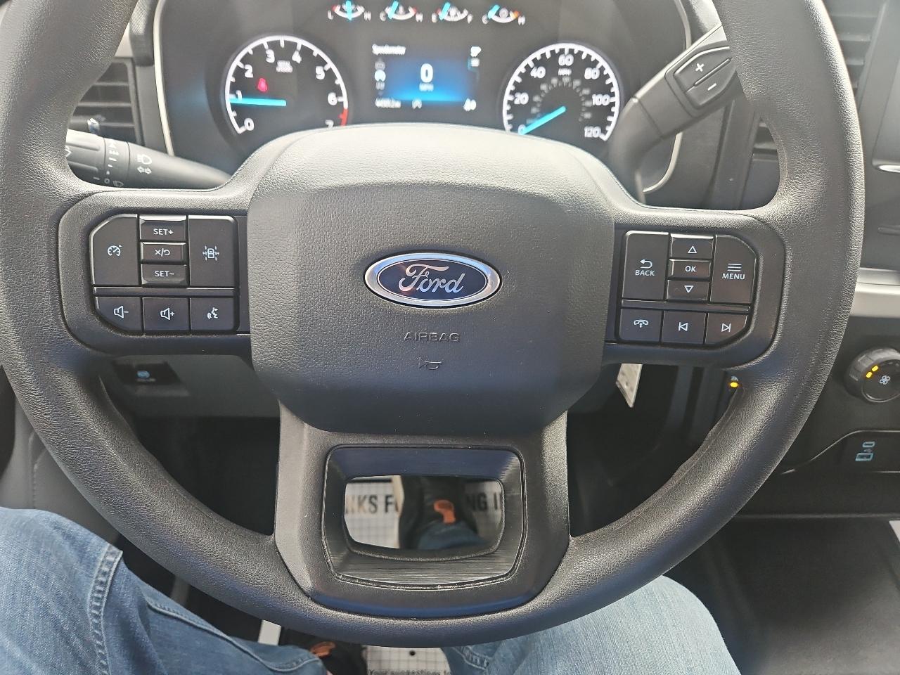 Ford F-150 XL 4WD SuperCrew 6.5' Box 2023