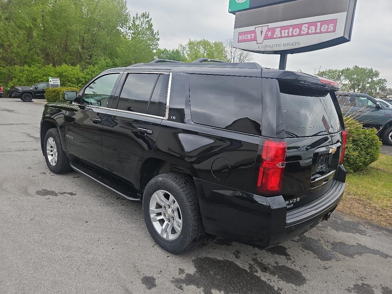 Chevrolet Tahoe 4WD 4dr LS 2015