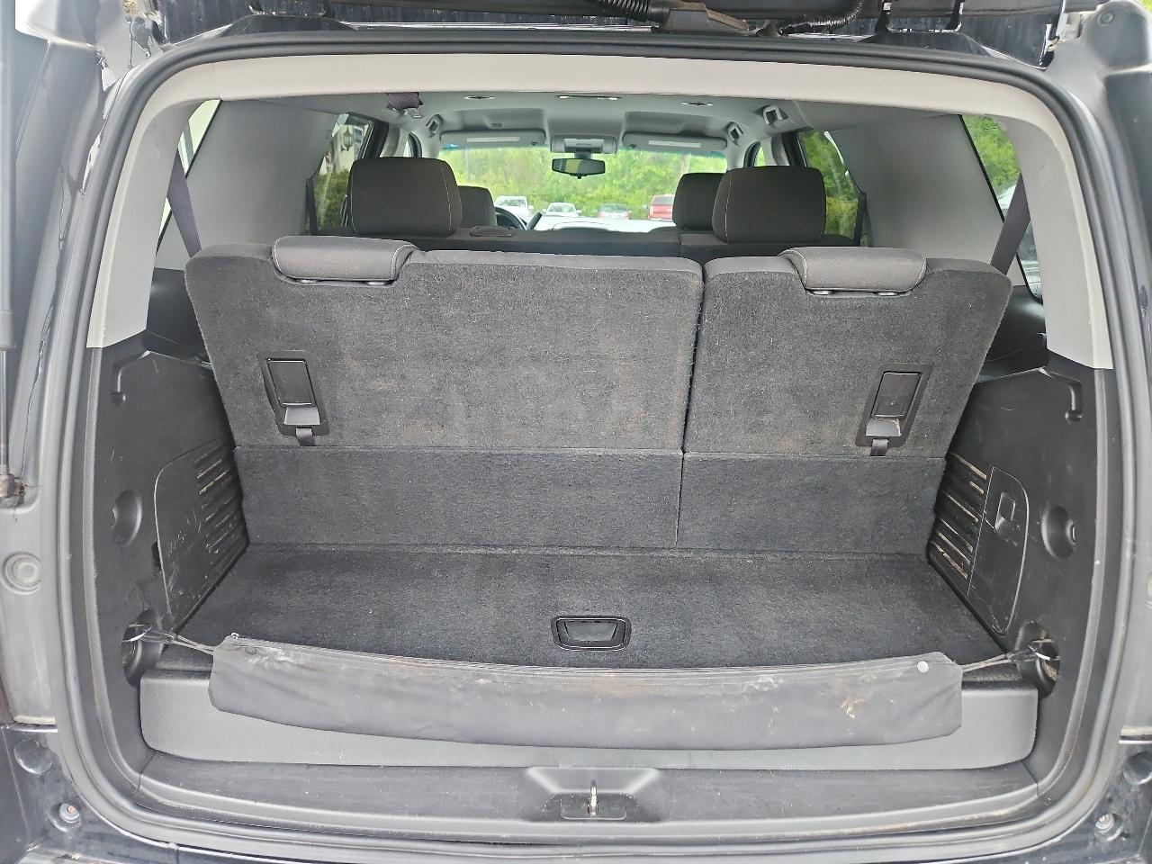 Chevrolet Tahoe 4WD 4dr LS 2015