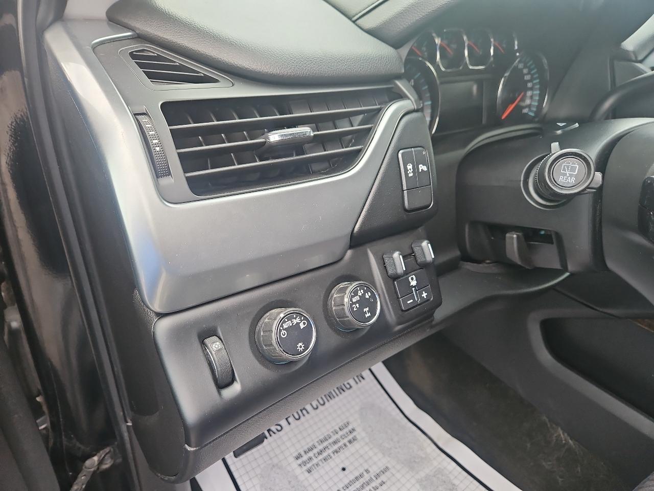 Chevrolet Tahoe 4WD 4dr LS 2015