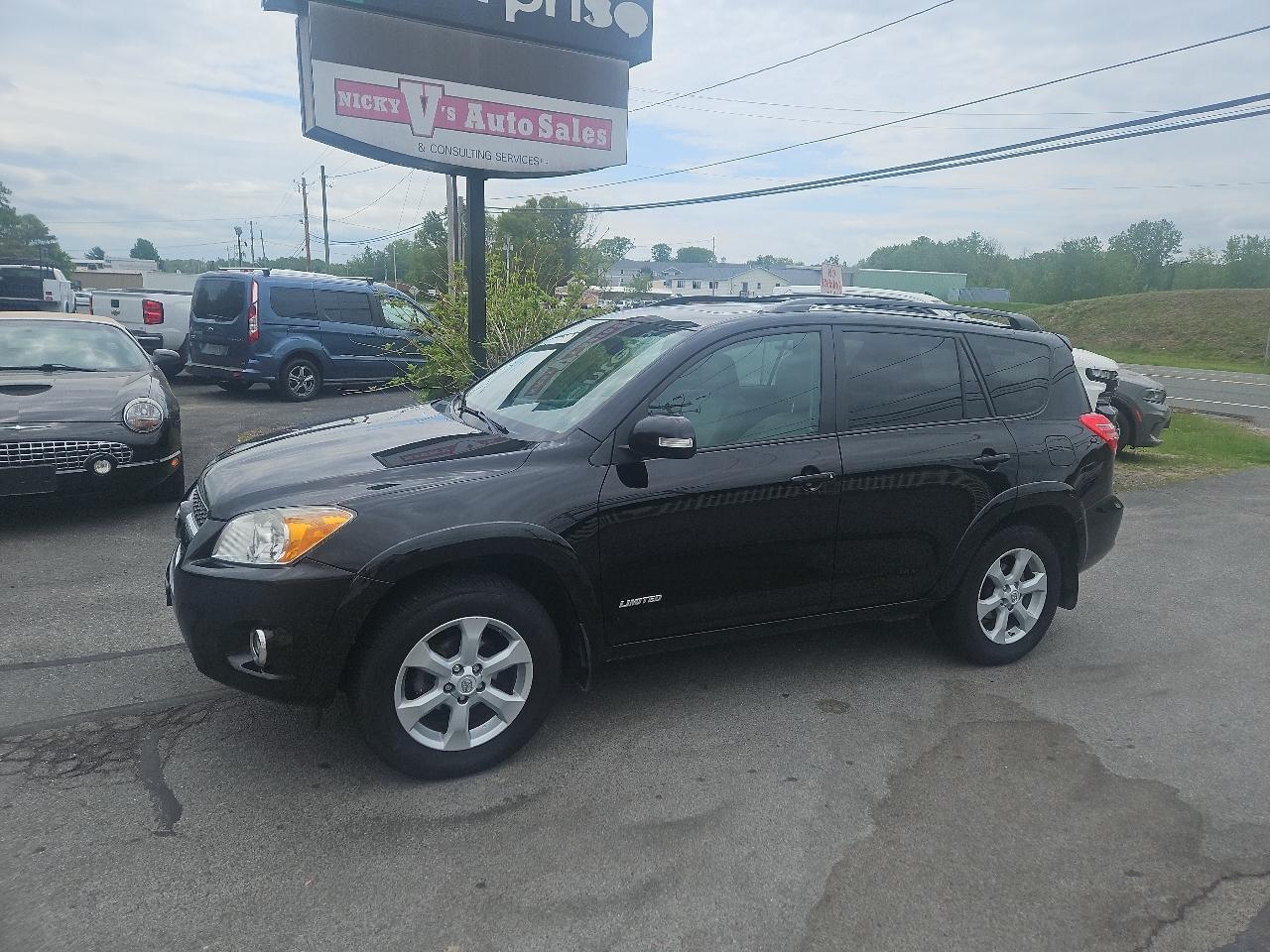 Toyota RAV4 4WD 4dr 4-cyl 4-Spd AT Ltd (Natl) 2011