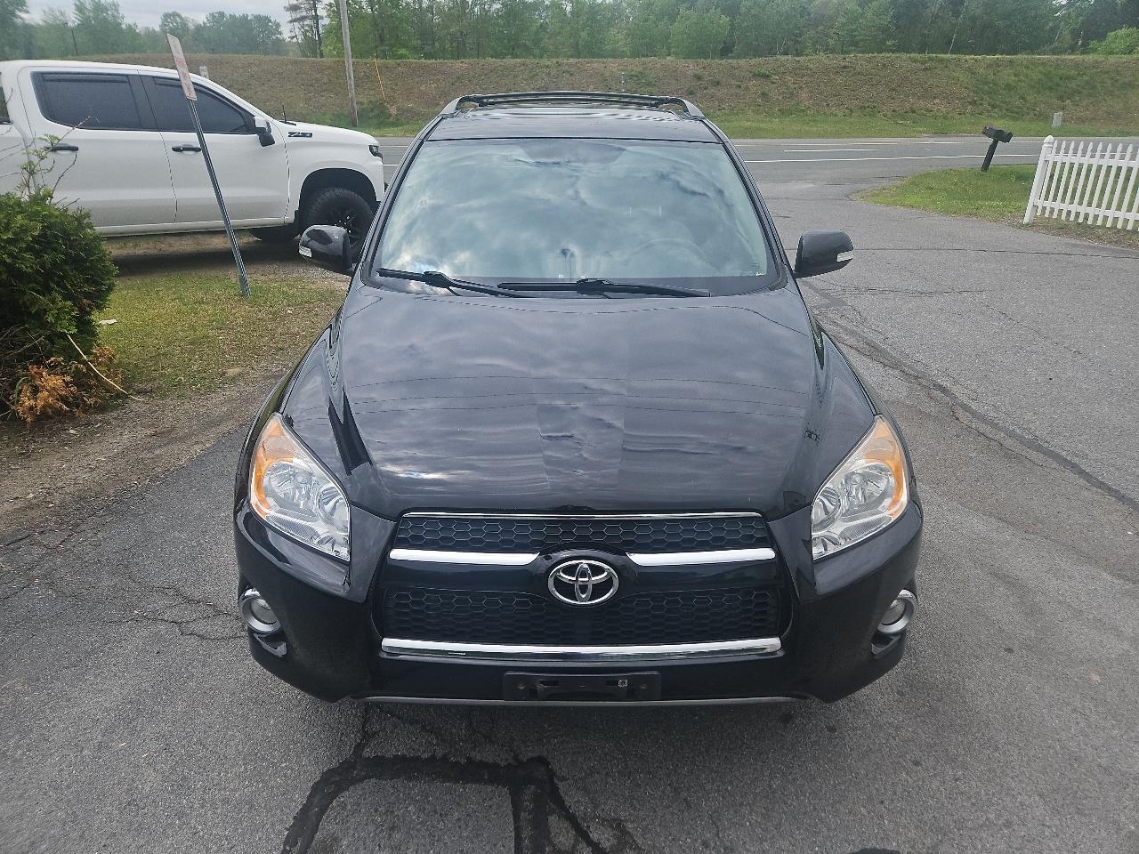 Toyota RAV4 4WD 4dr 4-cyl 4-Spd AT Ltd (Natl) 2011
