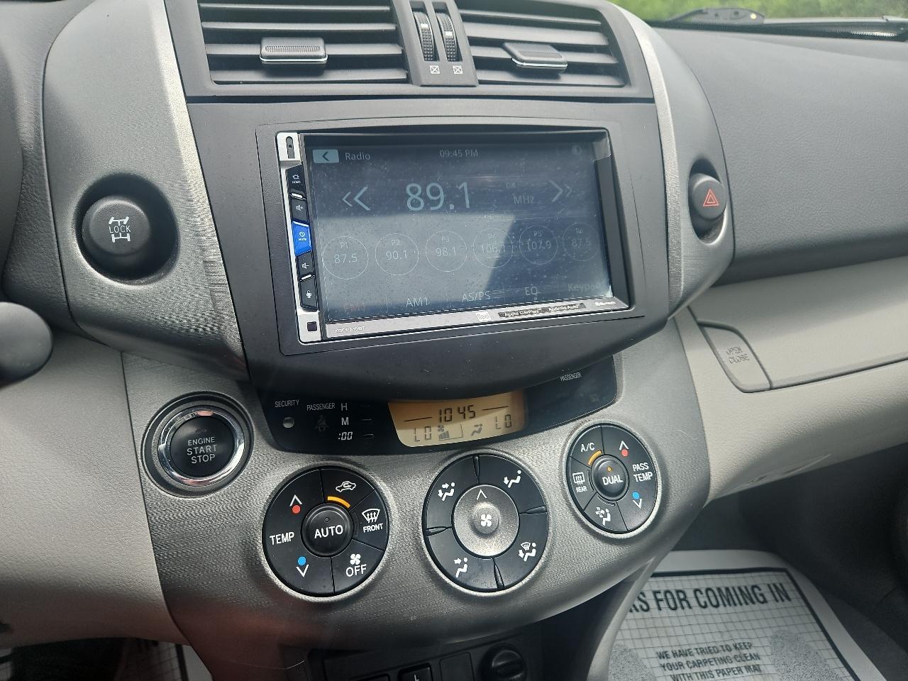 Toyota RAV4 4WD 4dr 4-cyl 4-Spd AT Ltd (Natl) 2011