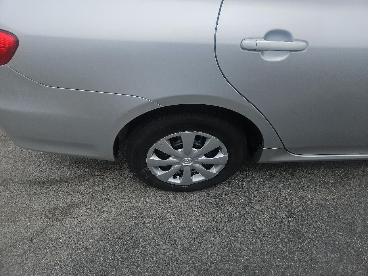 Toyota Corolla 4dr Sdn Auto LE (Natl) 2011