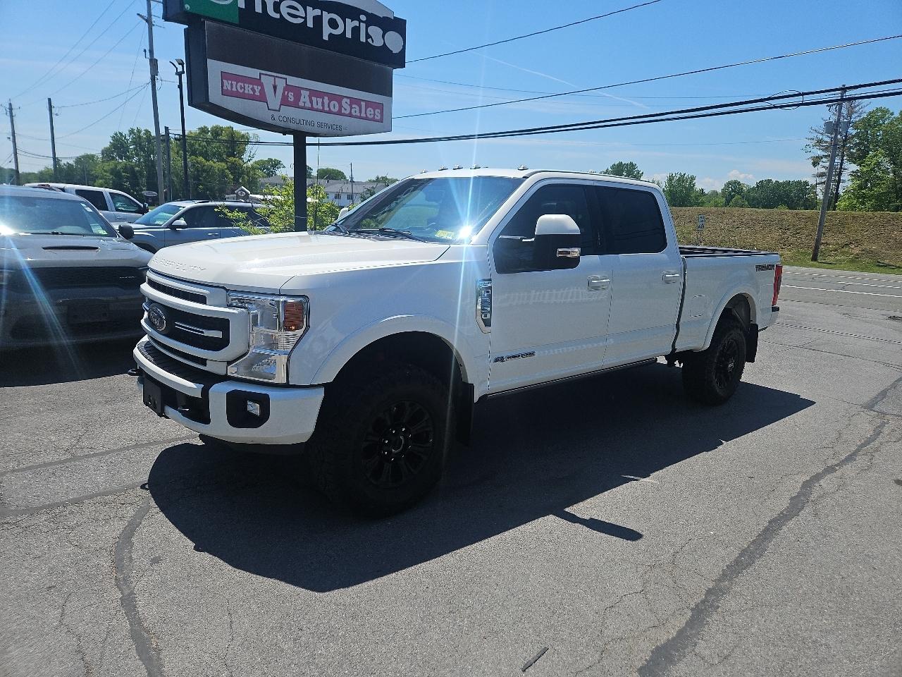 Ford Super Duty F-250 SRW Lariat 4WD Crew Cab 6.75' Box 2022