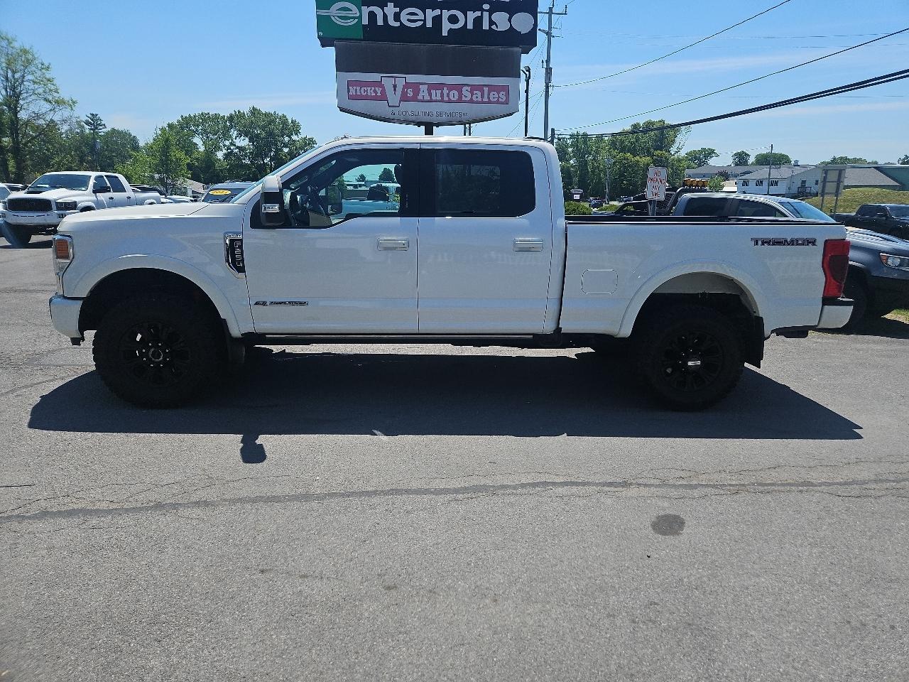 Ford Super Duty F-250 SRW Lariat 4WD Crew Cab 6.75' Box 2022